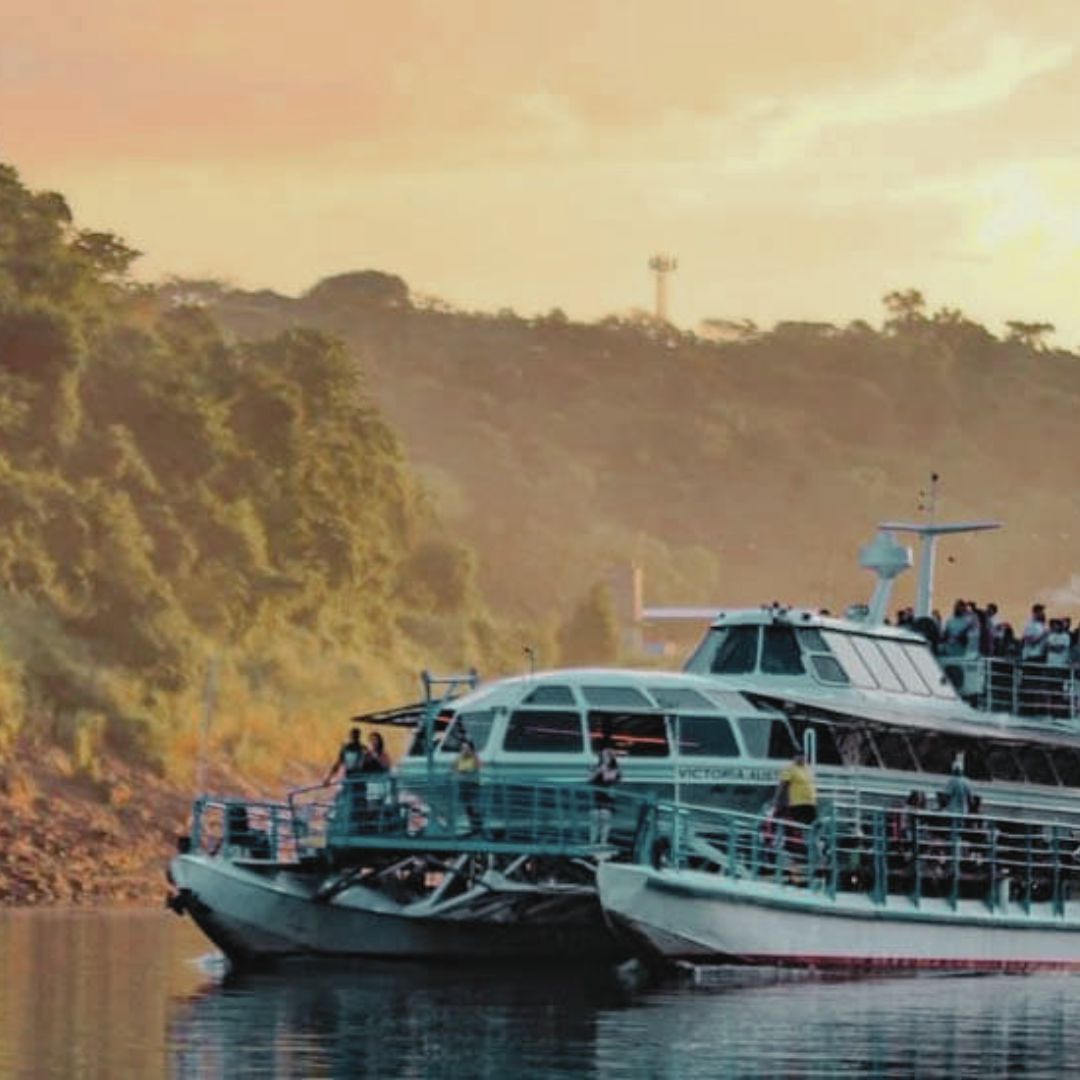 Paseo en catamarán