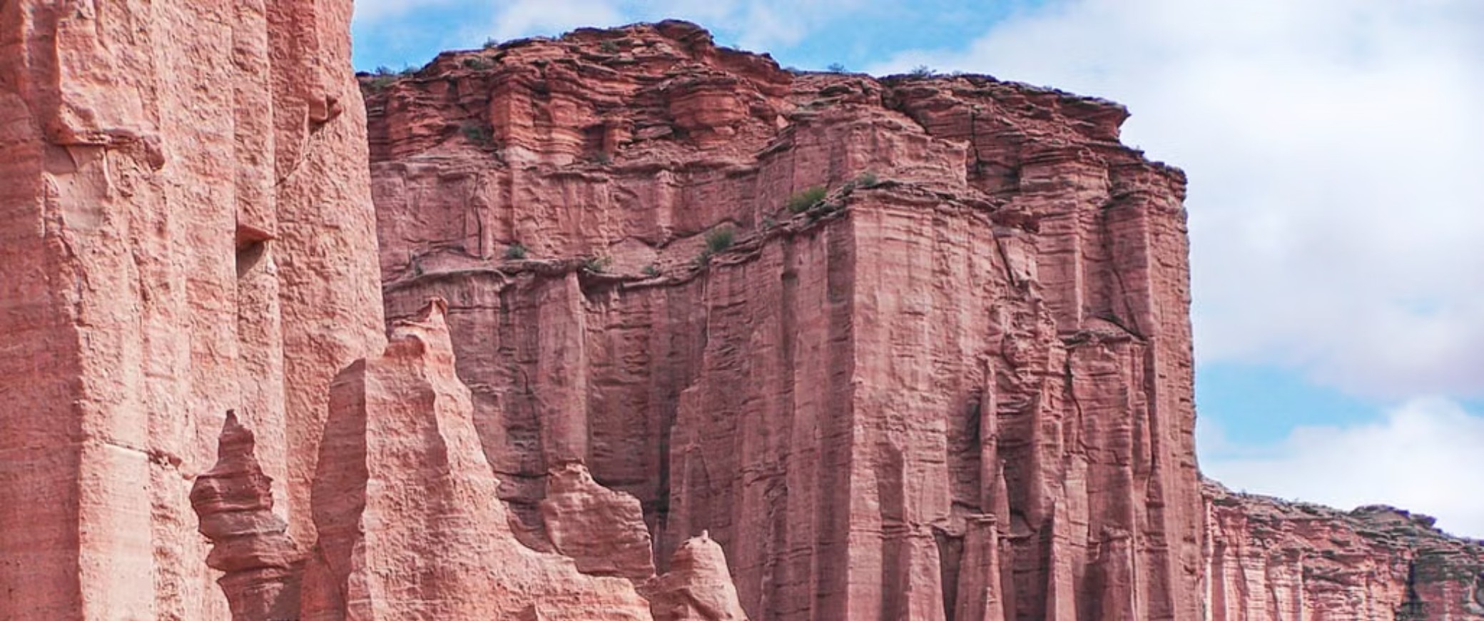 Ruta de los dinosaurios, con Cañón de Talampaya